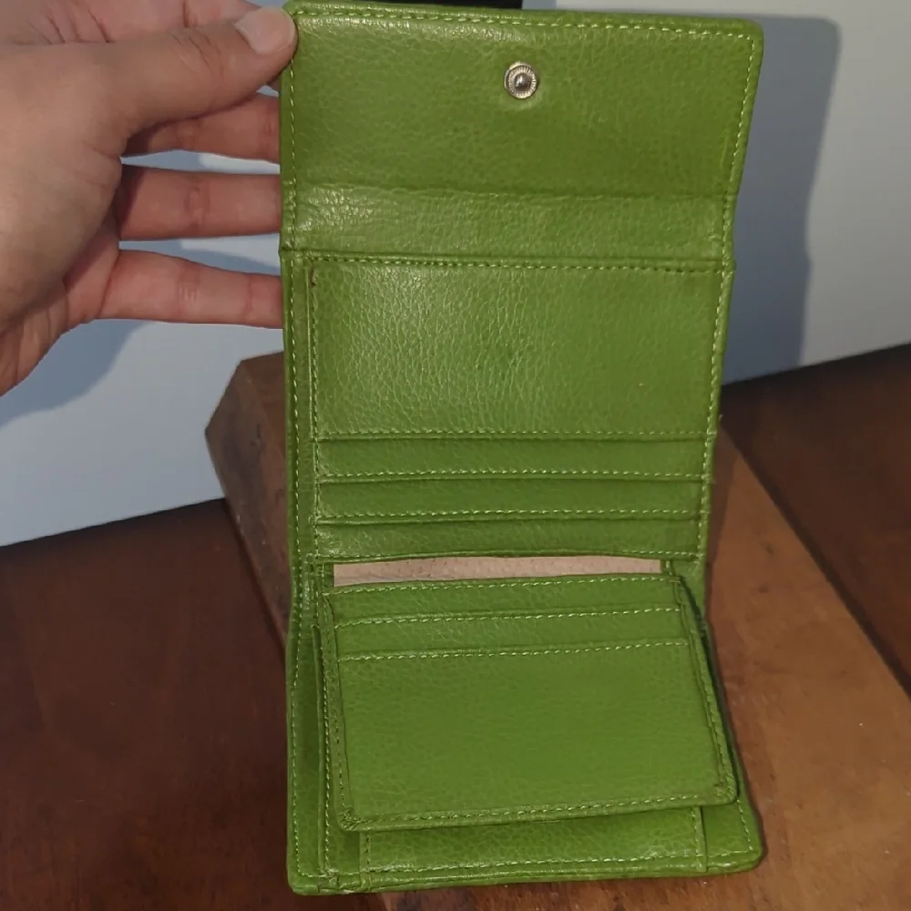 Coach Olive Green and Brown Signature Wallet - Picture 6 of 8